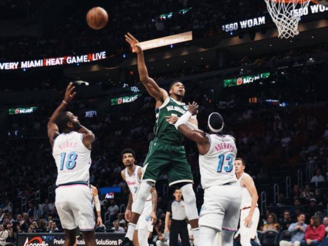 雄鹿字母哥夺冠视频 雄鹿字母哥夺冠视频